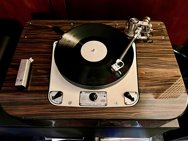 120423.apcaf2.Deja-Vu_custom Garrard Model 301.jpg